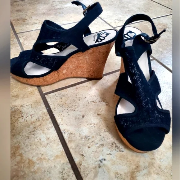 Wedge open toe sandals - Picture 1 of 4
